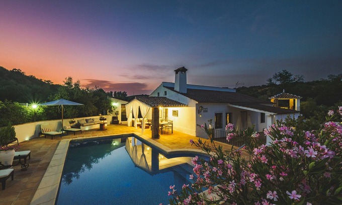 Adamuz Cottage | Cubo's Casa Rural Mar Verde/piscina privada/free wifi/BBQ