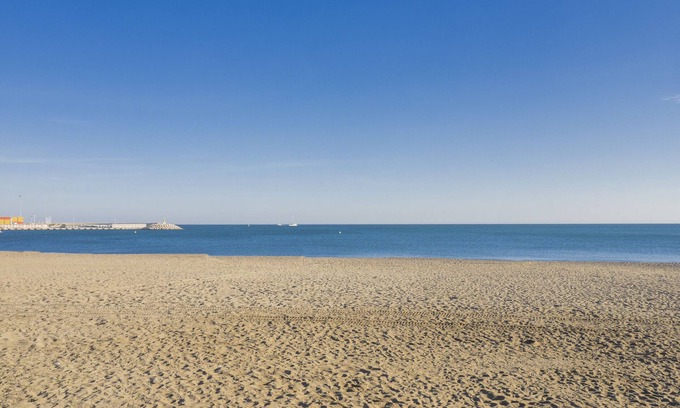 Parque Ayala Apartment | Cubo's Evy Malaga Apartment /urban /free wifi /air conditioning