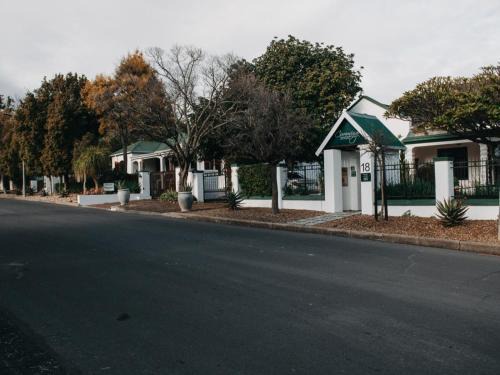 Drakenstein Bed & Breakfast | Cummings Guesthouse