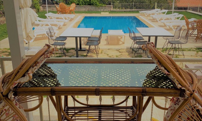 Mithatpasa Hotel | Cunda Kordon Otel