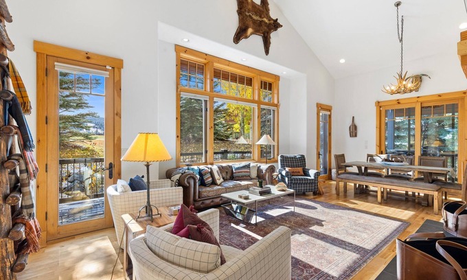 Big Sky Meadow Village House | Curley Bear Lodge | Big Sky Town Center