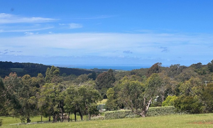 Shoreham Cottage | Cushla Cottage - A tranquil property in Shoreham w/stunning ocean and vine views