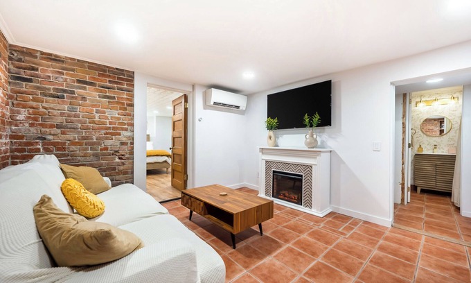 Cheesman Park Apartment | Cute/Cozy Basement Apartment in Old Denver’s Hip Cheeseman Park neighborhood!
