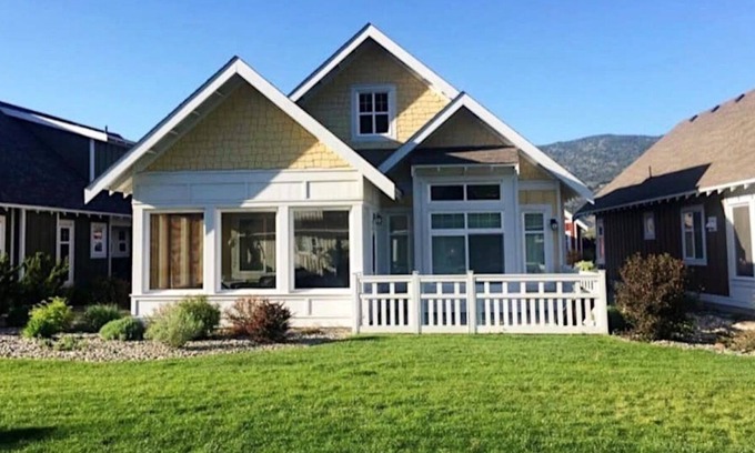 Okanagan-Similkameen Cottage | Cute & Cozy Cottage on Osoyoos Lake
