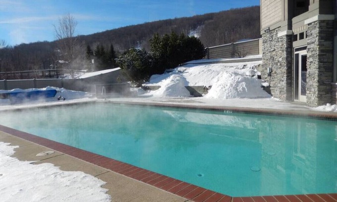 Ludlow House | Cute, Family Friendly Condo at Okemo's Solitude - Access to Indoor Pool