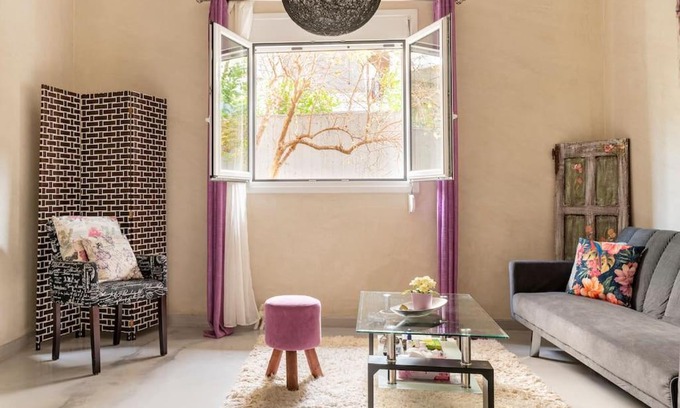 Palaio Faliro Apartment | Cute full apt w/backyard in Paleo Faliro