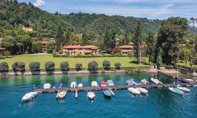 Lesa Cottage | Cute house in a family-friendly resort featuring tennis & a pool! - Casa Letizia