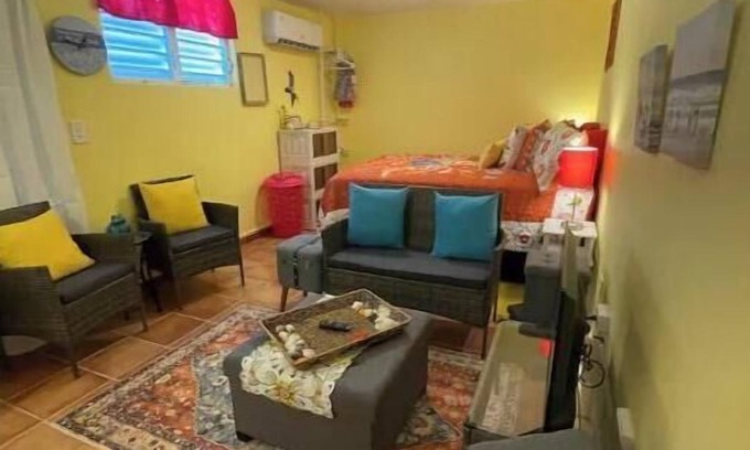 Quemados House | Cute n Cozy Apartment Near the Beach!
