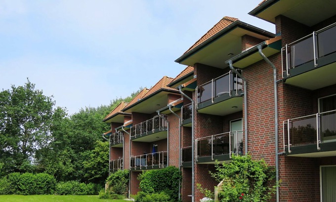 Wremen Apartment | Cuxland Ferienpark by Interhome