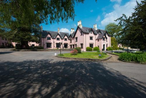 Llangybi Hotel | Cwrt Bleddyn Hotel & Spa