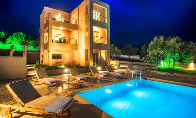 Kalyves Villa | Cyan Icons Villas with pool near Kalyves