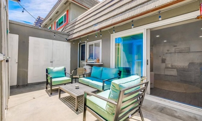 Cypress House | Cypress-Charming 3-bedroom home with AC, WiFi & Pool, close to Disney & Beaches