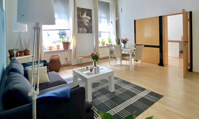 Dusseldorf Apartment | Düsseldorf City Center 2-Bedroom Apartment