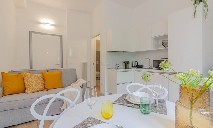 Lecco Apartment | Da Vinci Retreat by Varenna Holidays