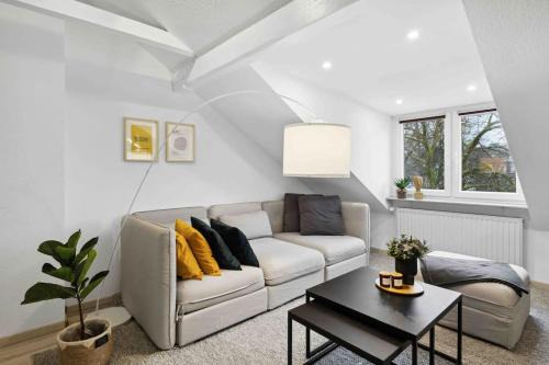 Ronsdorf Apartment | Dachgeschosstraum Ronsdorf - Nähe DUS & Dortmund & Köln & Essen