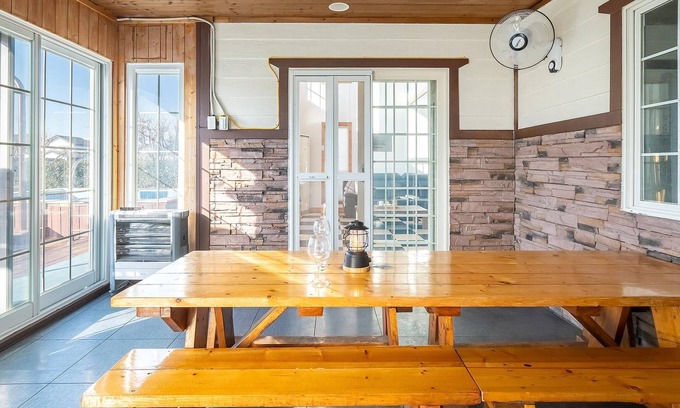 Ansan House | Daebudo Olive Poolvilla Pension