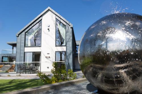Llangefni House | Dafarn Newydd Studio