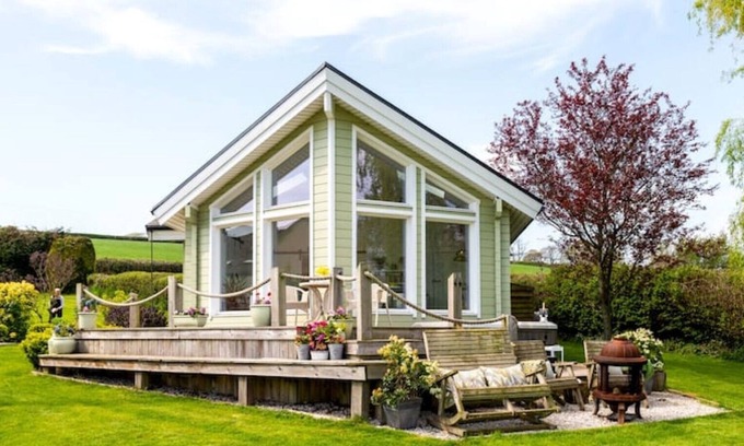 Abergavenny Cottage | Daisy Lodge & Hot Tub, reduced nightly price!