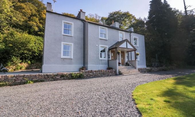 Boot Cottage | DALEGARTH HALL FARM COTTAGE 2, pet friendly in Gosforth