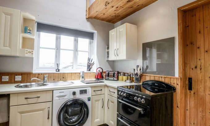 Ilton Cottage | DALEGARTH, romantic, character holiday cottage in Ilminster