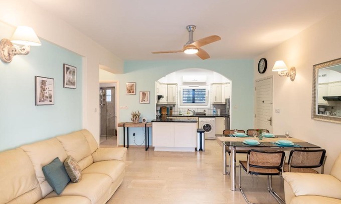 Konia Apartment | Dalia Seaside 2 Bedroom Apartment with Pool & Garden