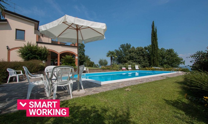 Soiano del Lago Apartment | Daller Bianca con piscina by Wonderful Italy