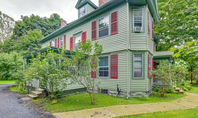 Lenox Dale House | Dalton Vacation Rental Near Hiking & Skiing!