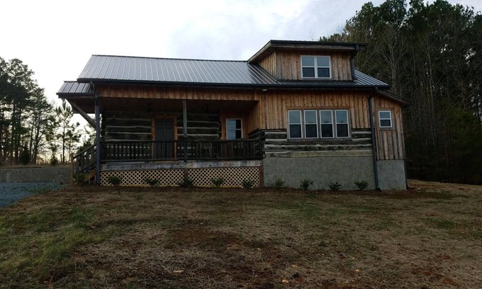 Madison Cabin | Dan River Cabin Madison, NC