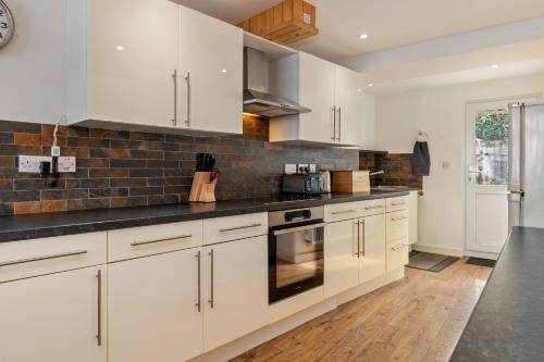 Laugharne House | Dan Y Bryn - A lovely 3 bedroom house centrally located in Laugharne