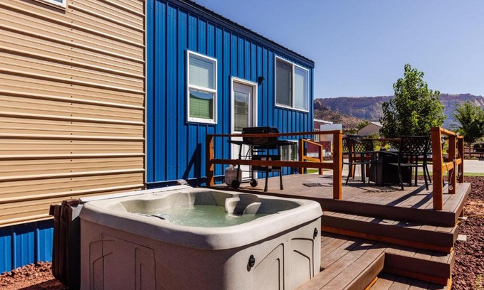 Apple Valley House | Dana Blue