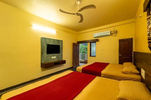 Dandeli House | Dandeli White Petal HomeStay