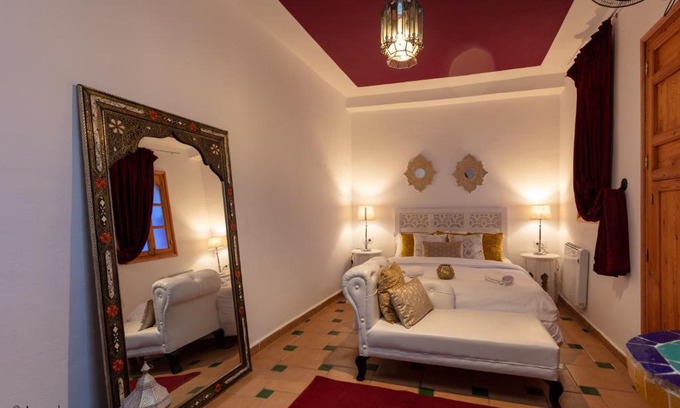 Medina of Chefchaouen Hotel | Dar Nila