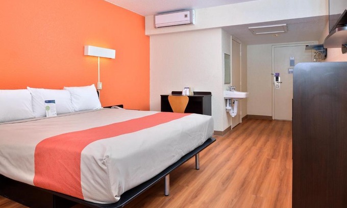 Brawley Hotel | Days Inn by Wyndham Brawley