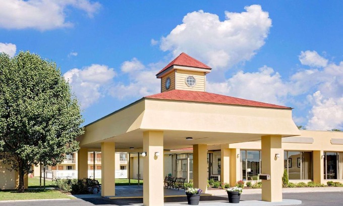 Easton Hotel | Days Inn by Wyndham Easton