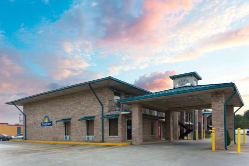 Forest Hotel | Days Inn by Wyndham Forest