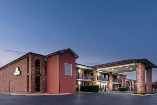 New Market Hotel | Days Inn by Wyndham New Market I-81