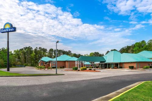 Petersburg Hotel | Days Inn by Wyndham Petersburg/South Fort Lee