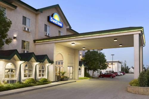 Steinbach Hotel | Days Inn by Wyndham Steinbach