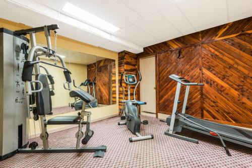 Troy Hotel | Days Inn by Wyndham Troy