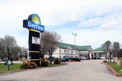 Denham Springs Hotel | Days Inn by Wyndham Denham Springs-Baton Rouge East