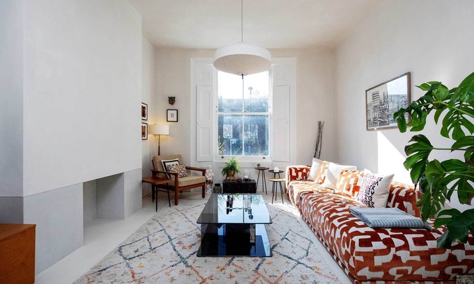 De Beauvoir Apartment | De Beauvoir Hideaway, by Veeve