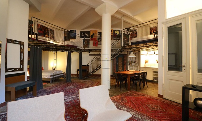 Friedrichshain-Kreuzberg Apartment | heartbeats loft in Kreuzberg