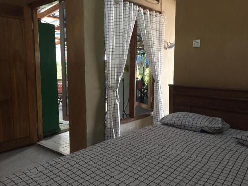 Salam House | De Ikut Bojo Homestay