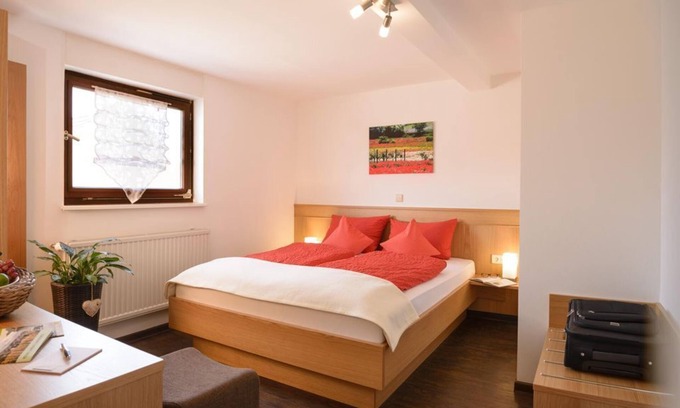 Ilbesheim Bed & Breakfast | Double room "Rittersberg" - Weingut Gästehaus Hechtmann