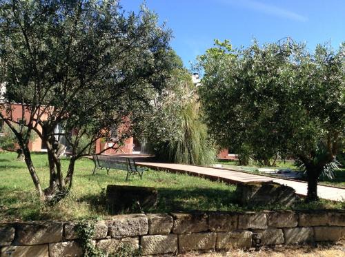 Gallargues-le-Montueux Bed & Breakfast | De la suite dans les oliviers