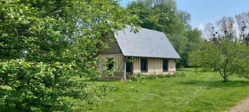 Eturqueraye House | De terre et de bois.