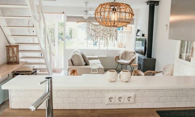 Bruinisse House | De Tong 25 cosy holiday home near the beach