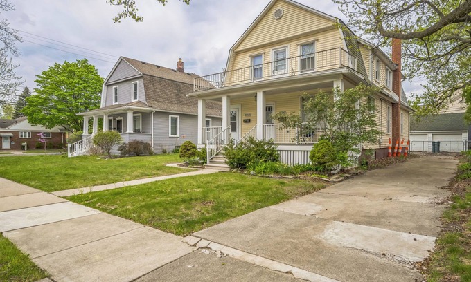 Dearborn House | Dearborn Den: Explore Detroit's Fall Festivals & Events Nearby