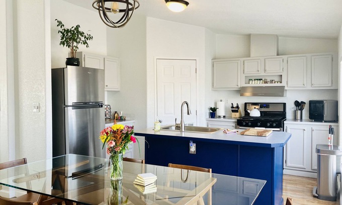 Tecopa House | Death Valley Hot Springs 3BR
