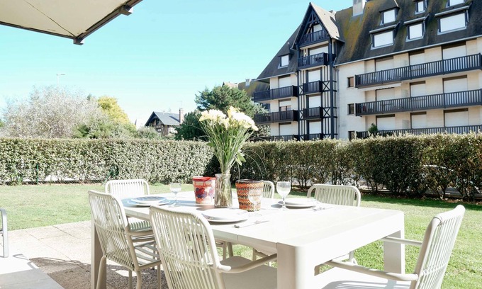 Deauville City Centre Apartment | Deauville - Jardin, Plage, Proximité & Luxe